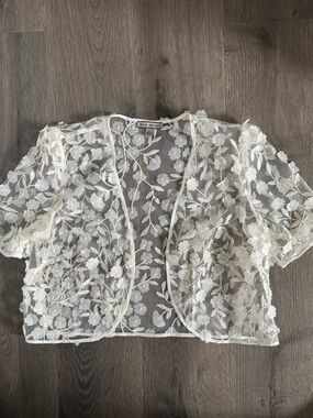 Maya Brooke Ivory Floral Embroidered Sheer Bolero Shrug Blazer
